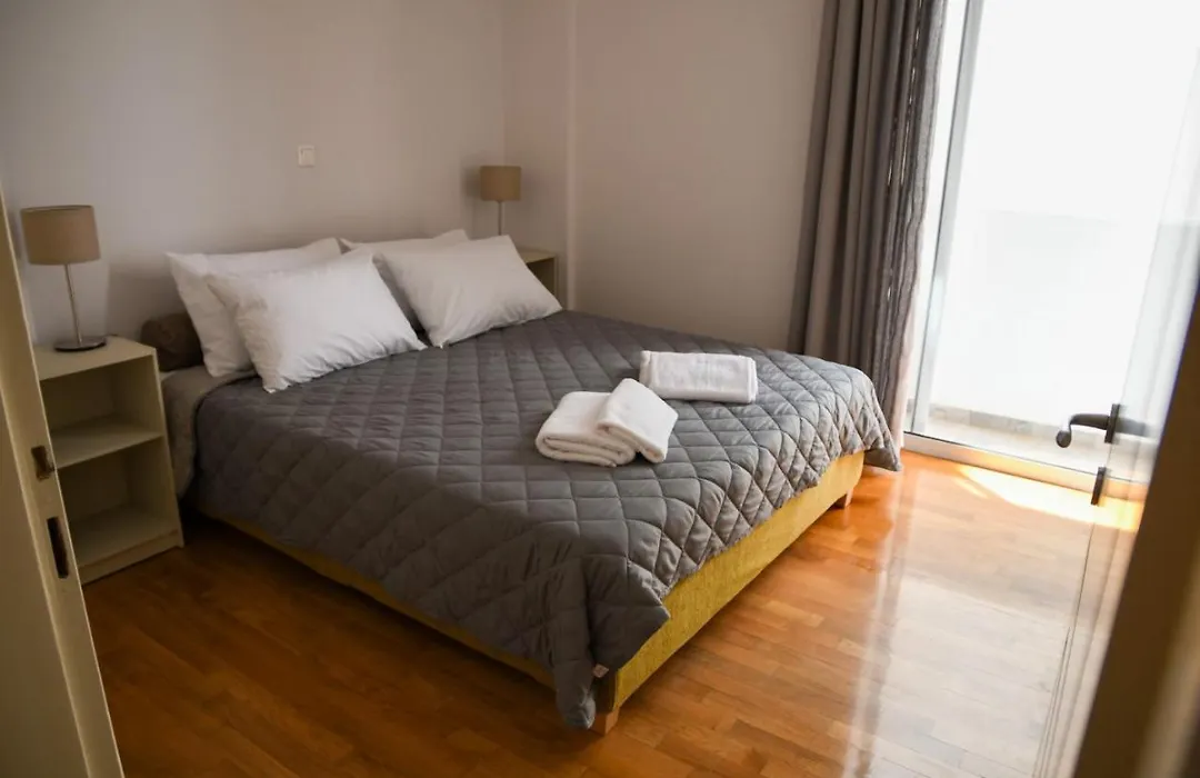 Ageliki'S Athens Apartment-1